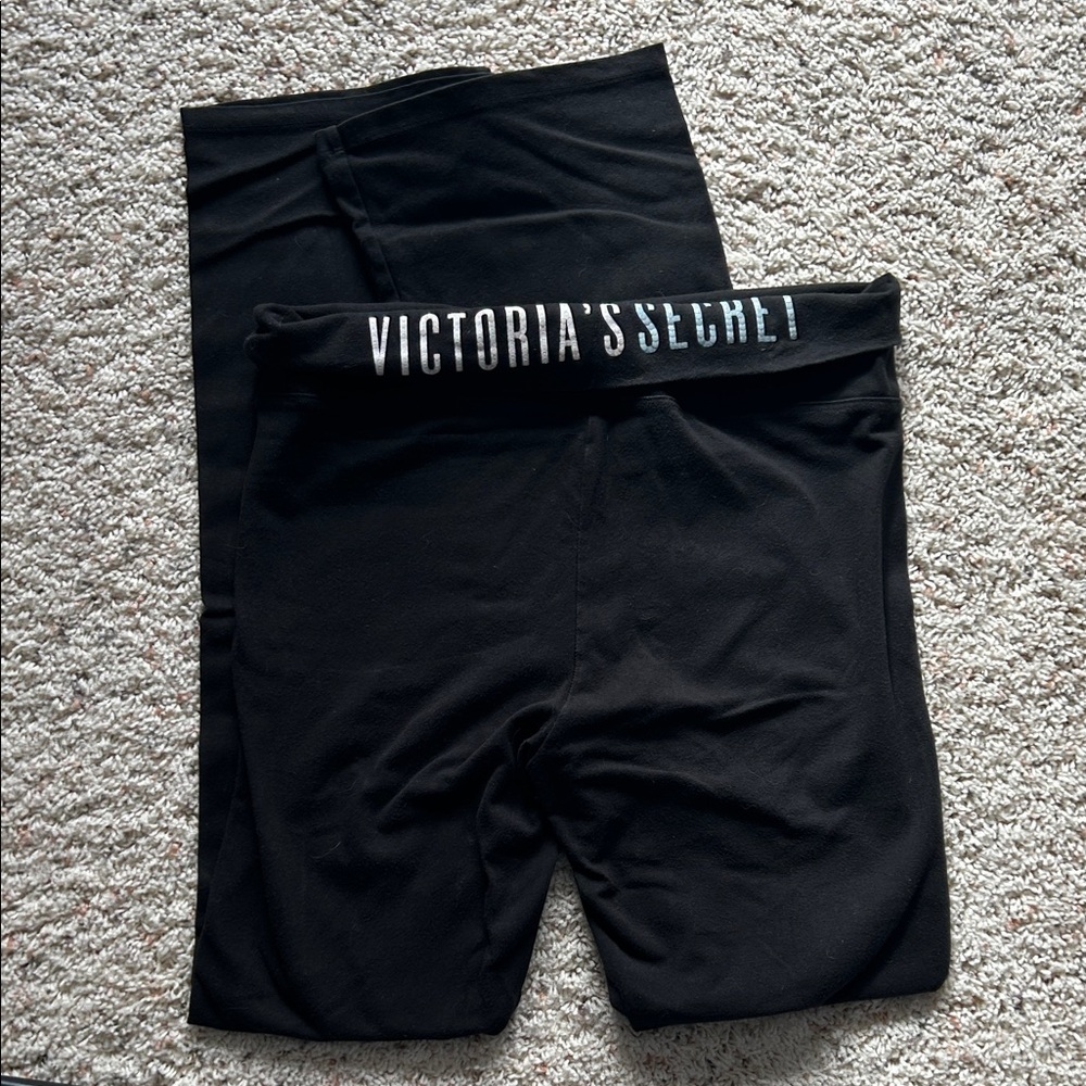 Victoria’s Secret black flare leggings